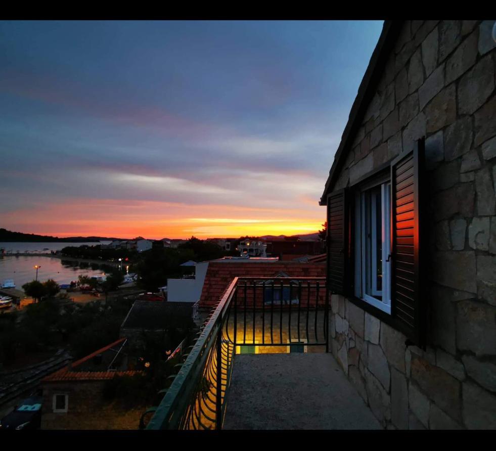 Apartments Lorio Vodice Exterior foto